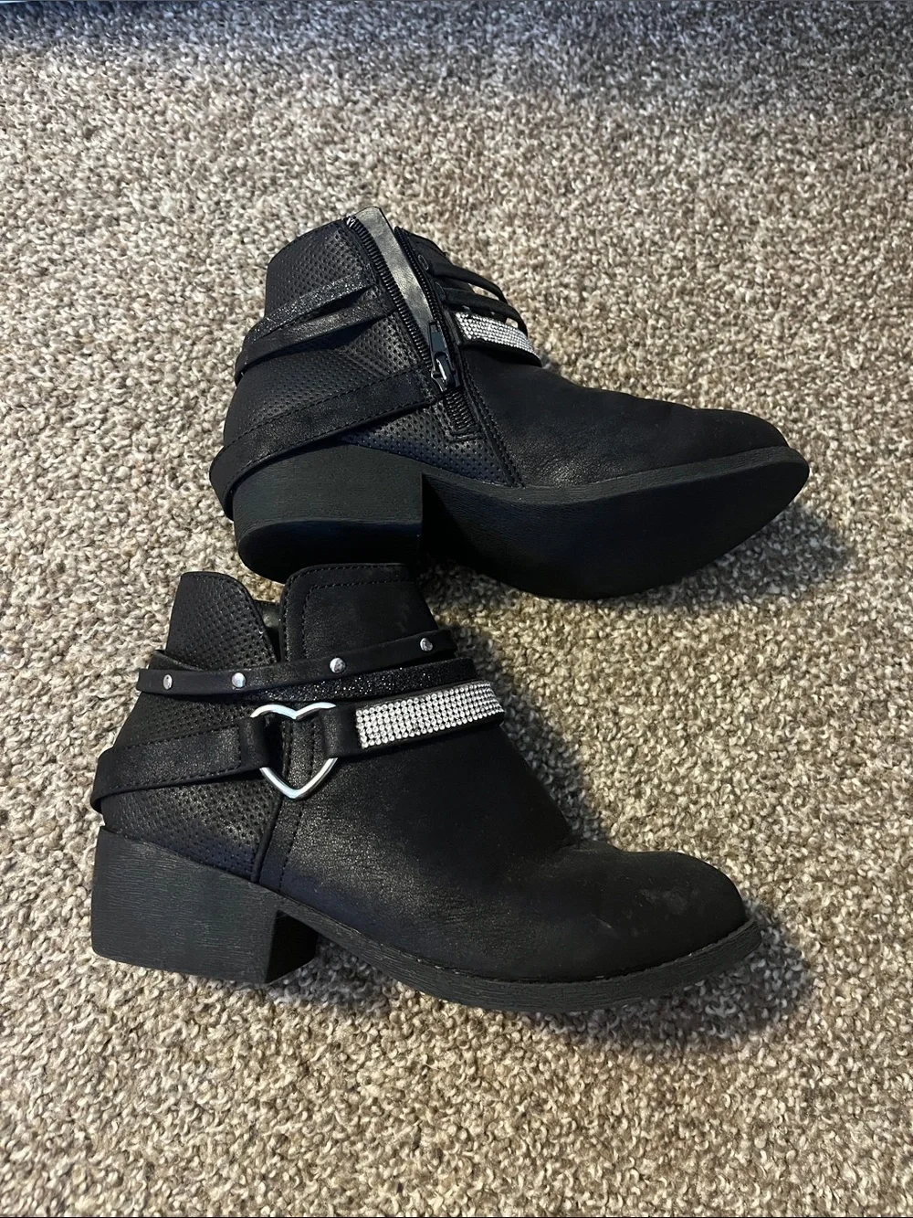 Girls boots